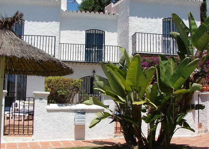 Pinos 11 Menyber Apartment Nerja